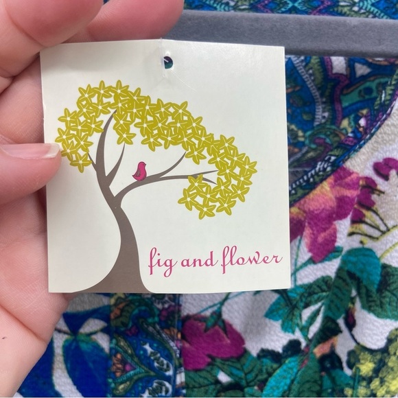 FIG AND FLOWER Multicolor Floral Lightweight Popover Tunic Top Size 1X NWT - Picture 7 of 14